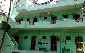 Sri Shankaraa Guest House